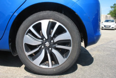Suzuki Swift 1.2 DUAL JET 90 PRIVILEGE SHVS TOIT GRIS
