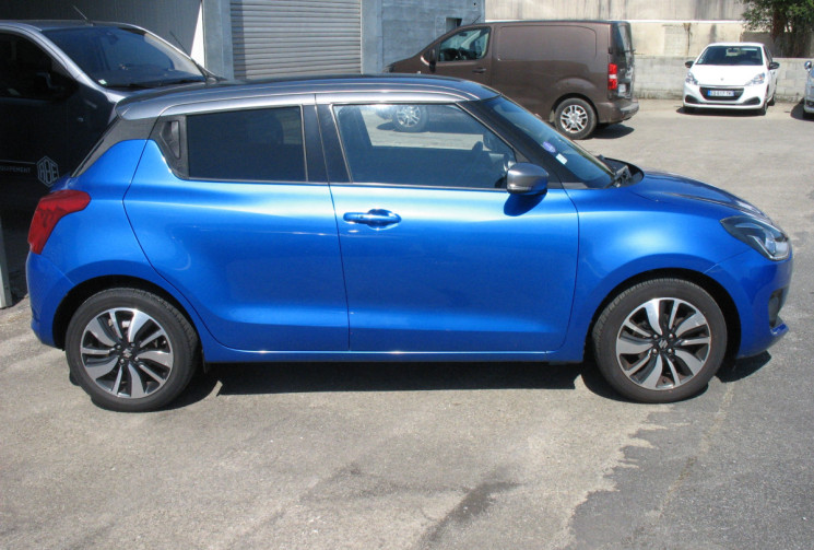 Suzuki Swift 1.2 DUAL JET 90 PRIVILEGE SHVS TOIT GRIS