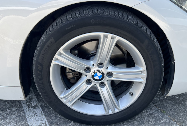 BMW Série 4 Coupé 420dA 190 Sport / Véhicule Français / 2ème Main / Caméra 