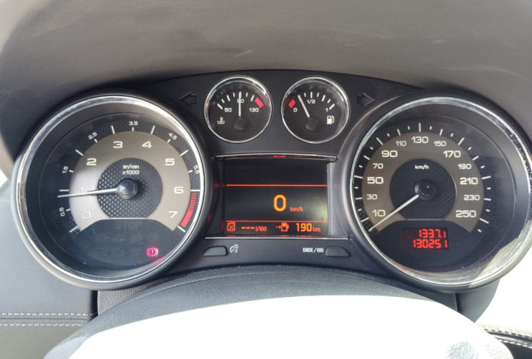 Peugeot RCZ 1.6 THP 16v 200ch