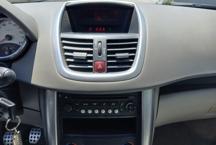 Peugeot 207 1.6 THP 16V 150 Premium
