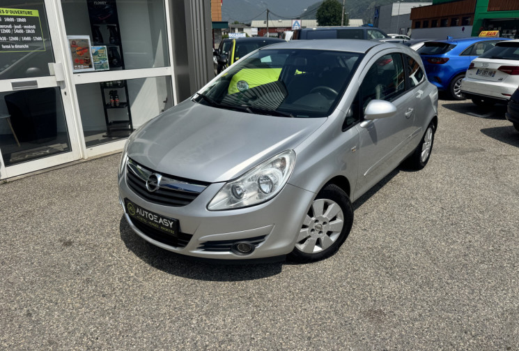 Opel Corsa 3 portes 1.4i 16V Twinport 90 Boîte auto
