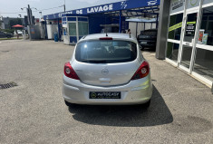 Opel Corsa 3 portes 1.4i 16V Twinport 90 Boîte auto