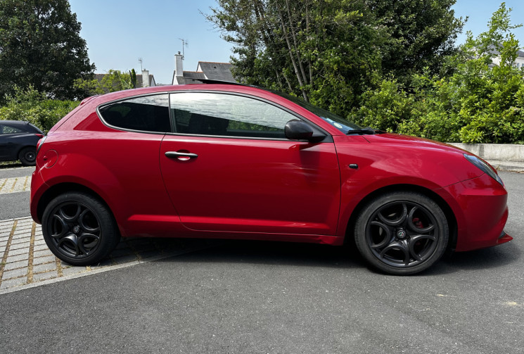 Alfa Romeo MiTo 1.3 JTDM 95ch Imola Toit Ouvrant / Pack Carbone