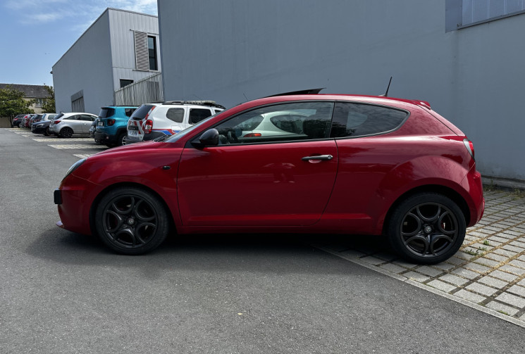 Alfa Romeo MiTo 1.3 JTDM 95ch Imola Toit Ouvrant / Pack Carbone