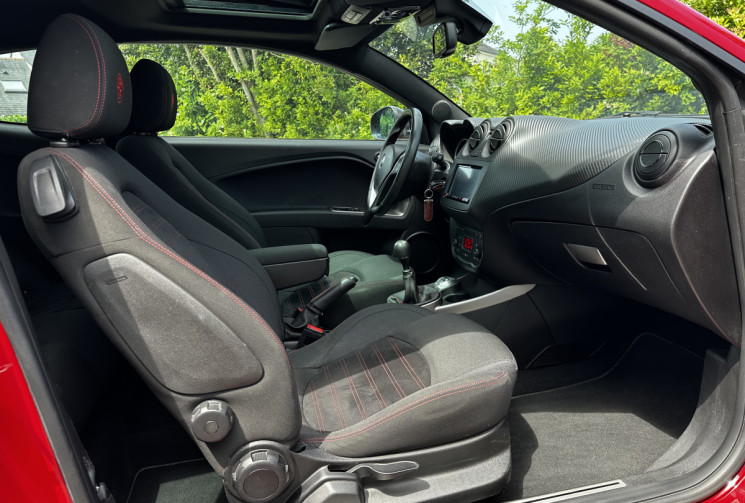 Alfa Romeo MiTo 1.3 JTDM 95ch Imola Toit Ouvrant / Pack Carbone