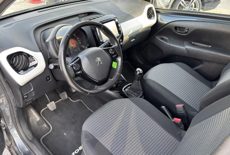 Peugeot 108 1.2l 82 ch STYLE 5p 
