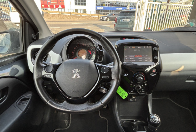 Peugeot 108 1.2l 82 ch STYLE 5p 
