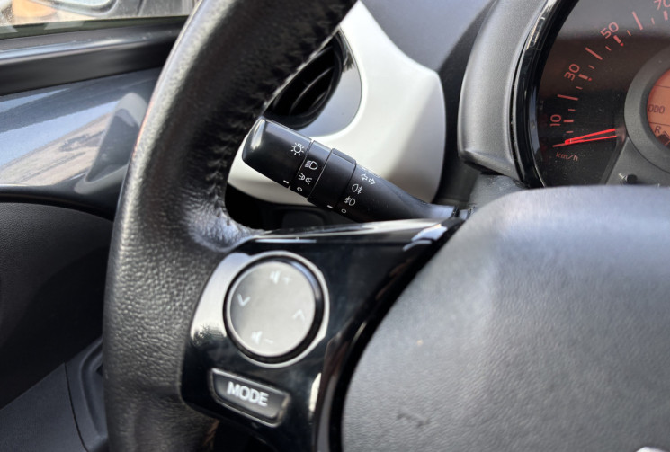 Peugeot 108 1.2l 82 ch STYLE 5p 