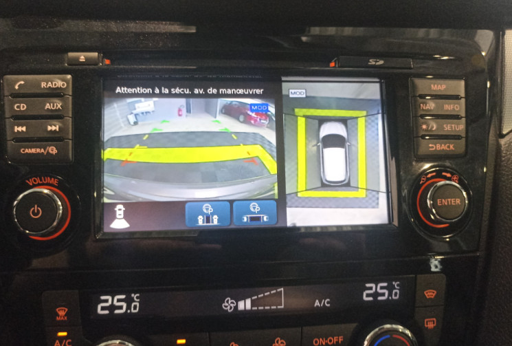 Nissan Qashqai 1.6 dCi 130 ch – Finition N-Connecta – Toit panoramique – GPS intégré