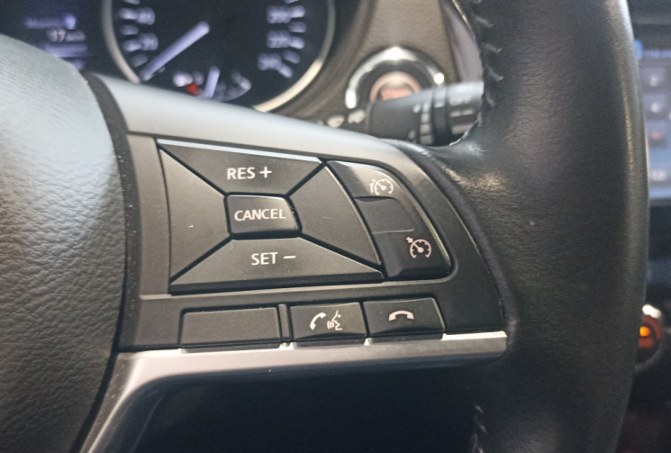 Nissan Qashqai 1.6 dCi 130 ch – Finition N-Connecta – Toit panoramique – GPS intégré