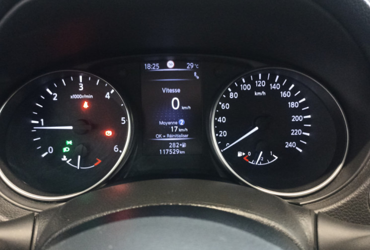 Nissan Qashqai 1.6 dCi 130 ch – Finition N-Connecta – Toit panoramique – GPS intégré