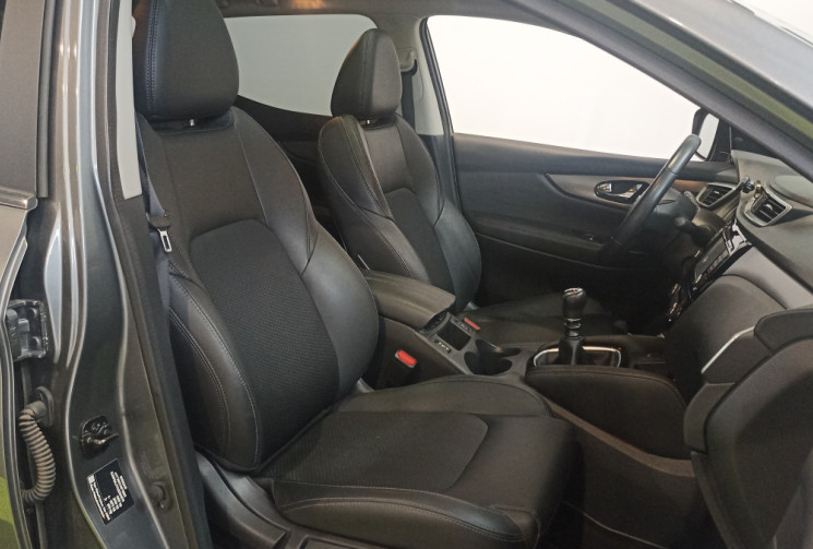 Nissan Qashqai 1.6 dCi 130 ch – Finition N-Connecta – Toit panoramique – GPS intégré