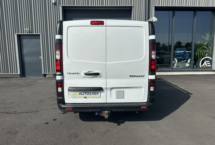 Renault Trafic L2H1 1.6 dCi 125cv Grand confort - Aménagé - Attelage
