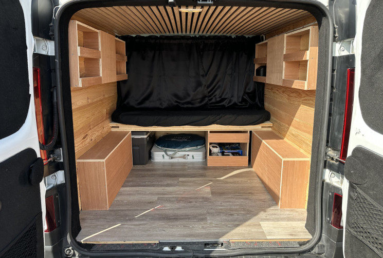Renault Trafic L2H1 1.6 dCi 125cv Grand confort - Aménagé - Attelage