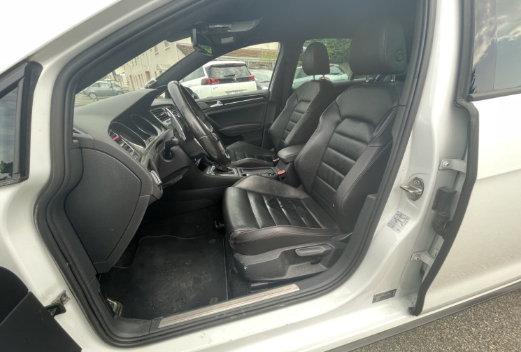 Volkswagen Golf VII GTI / 2.0 TSI / 230 CH / DSG6