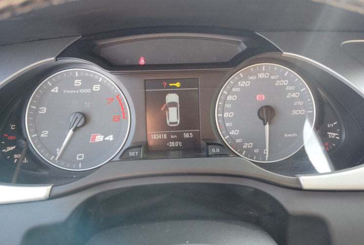 Audi S4 AVANT 3.0 V6 TFSI 333ch quattro BVM
