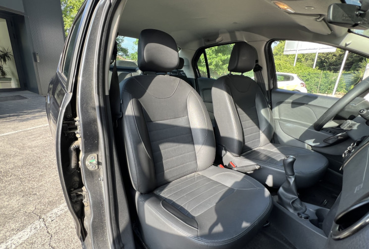 Dacia LOGAN 0.9 TCe 90 Lauréate / 1ère Main / Caméra / Cuir / GPS / Moteur à Chaine / Suivi Complet