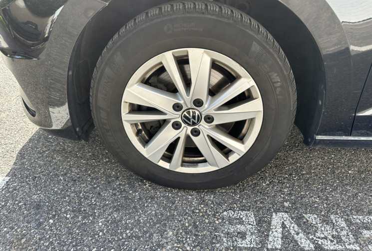 Volkswagen Touran 2.0 TDI 150 ch FAP Lounge Business DSG7 5 places / Première main / Entretien VW