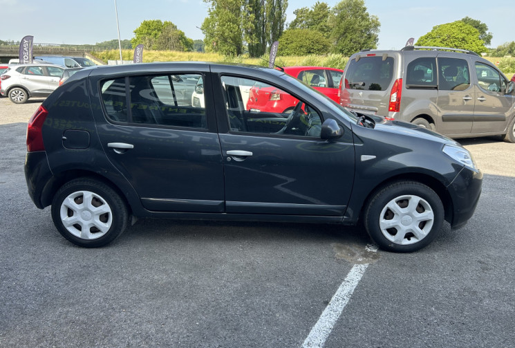 Dacia Sandero 1.4 MPI GPL 75 CH CT OK RÉVISÉ ET GTIE