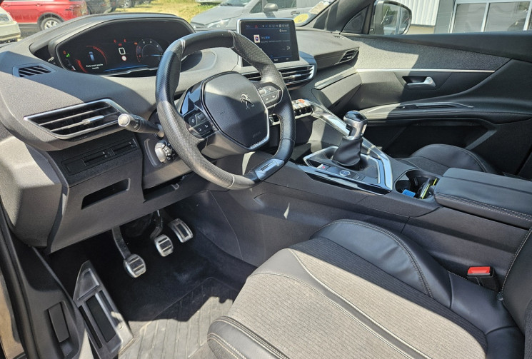 Peugeot 5008 II 1.6 HDI 120 GT LINE 7 PLACES