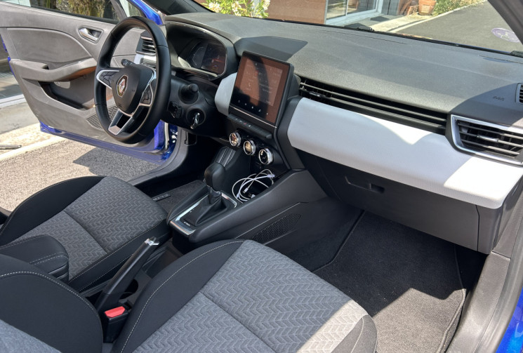 Renault Clio 1.6 E.Tech HYBRIDE 140 cv LIMITED