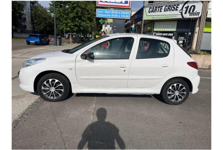 Peugeot 206+ 1.4 i 75 cv