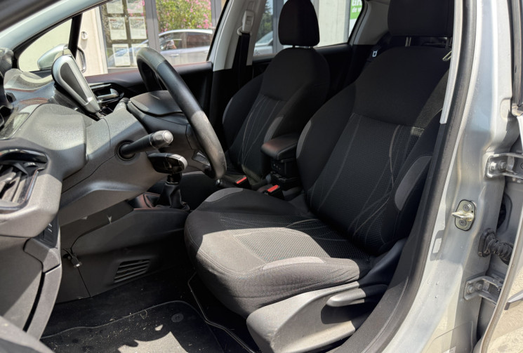 Peugeot 208 1.6 e-HDi FAP S&S 92 cv 
