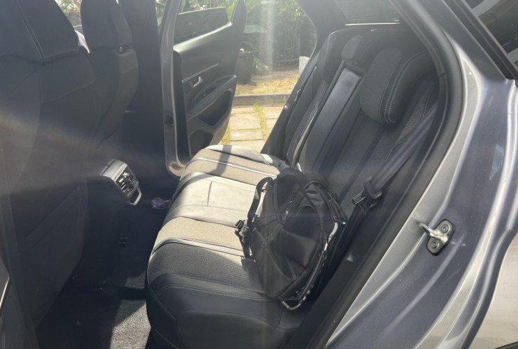 Peugeot 3008  II Phase 2 1.6 THP 180 Hybrid e-EAT8 150 cv ALLURE PACK
