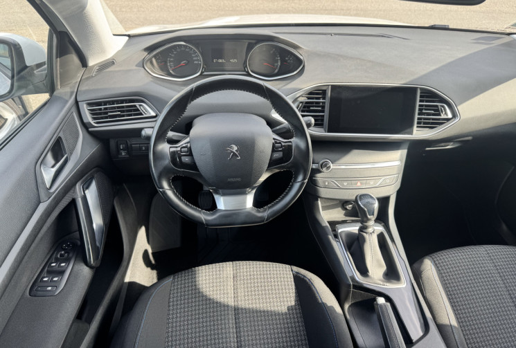 Peugeot 308 1.5 HDI BLUEHDI 100 CH S&S STYLE - suivi constructeur