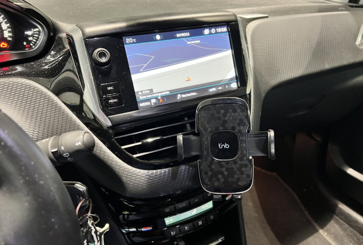 Peugeot 208 110 CH EAT6 TECH EDITION