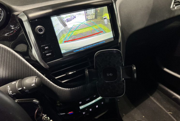 Peugeot 208 110 CH EAT6 TECH EDITION