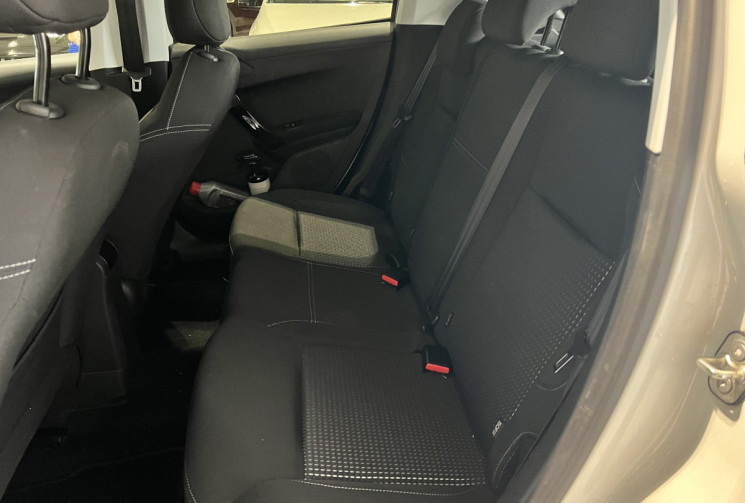 Peugeot 208 110 CH EAT6 TECH EDITION
