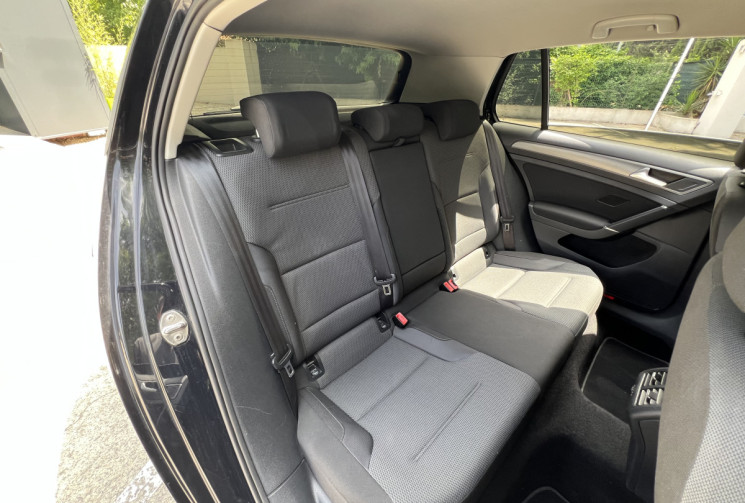 Volkswagen Golf VII 7 1.6 TDI 105 Confortline DSG7 / Distribution OK / GPS / ACC / Radars AV AR