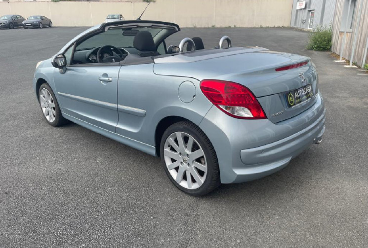 Peugeot 207 CC PEUGEOT 207 CC 1.6VTI 120CH SPORT PACK .