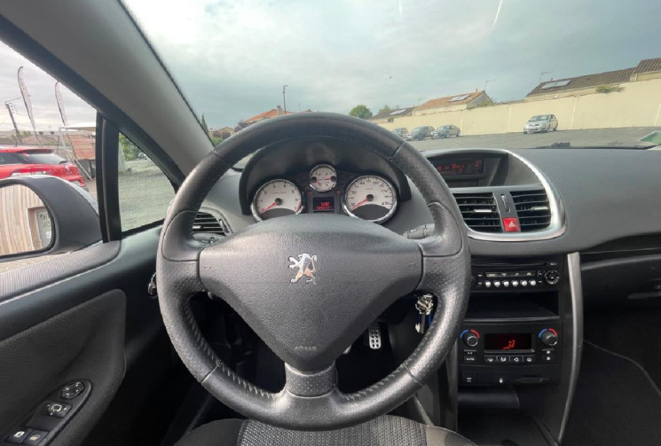 Peugeot 207 CC PEUGEOT 207 CC 1.6VTI 120CH SPORT PACK .
