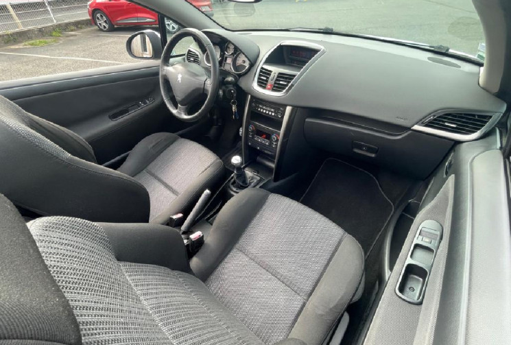 Peugeot 207 CC 1.6 VTI 120 SPORT PACK/ GARANTIE 12 MOIS/ TRES BON ETAT