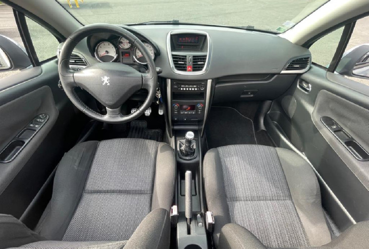 Peugeot 207 CC 1.6 VTI 120 SPORT PACK/ GARANTIE 12 MOIS/ TRES BON ETAT