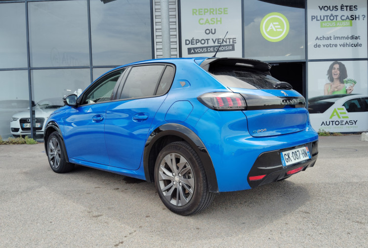 Peugeot 208 e-208 136ch Roadtrip