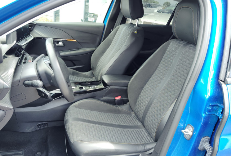 Peugeot 208 e-208 136ch Roadtrip
