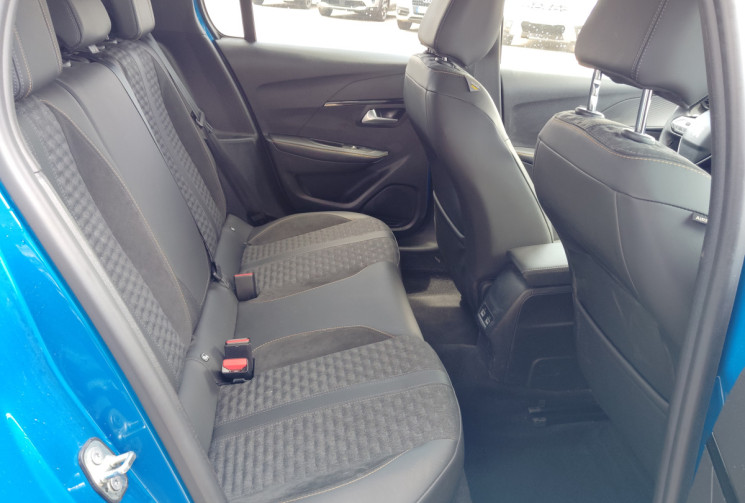 Peugeot 208 e-208 136ch Roadtrip