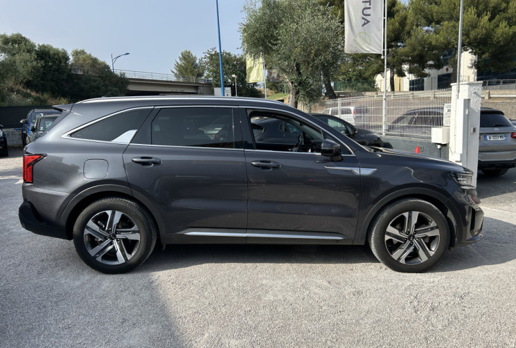 Kia SORENTO IV 1.6 T-GDI PHEV 265 Ch 4X4 DESIGN 7PL * SUIVI KIA * TOIT OUVRANT * CARPLAY