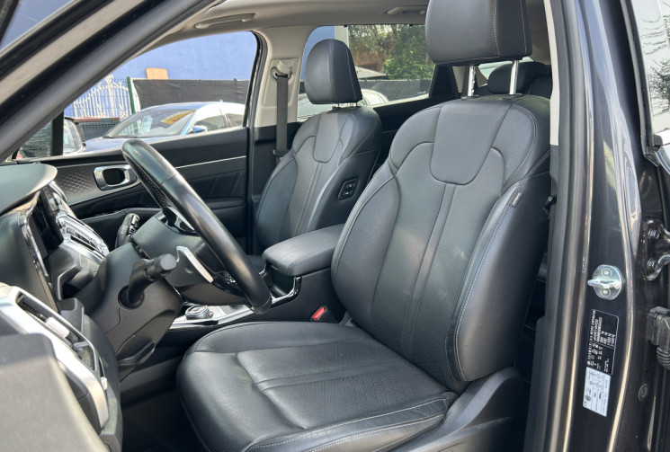 Kia SORENTO IV 1.6 T-GDI PHEV 265 Ch 4X4 DESIGN 7PL * SUIVI KIA * TOIT OUVRANT * CARPLAY