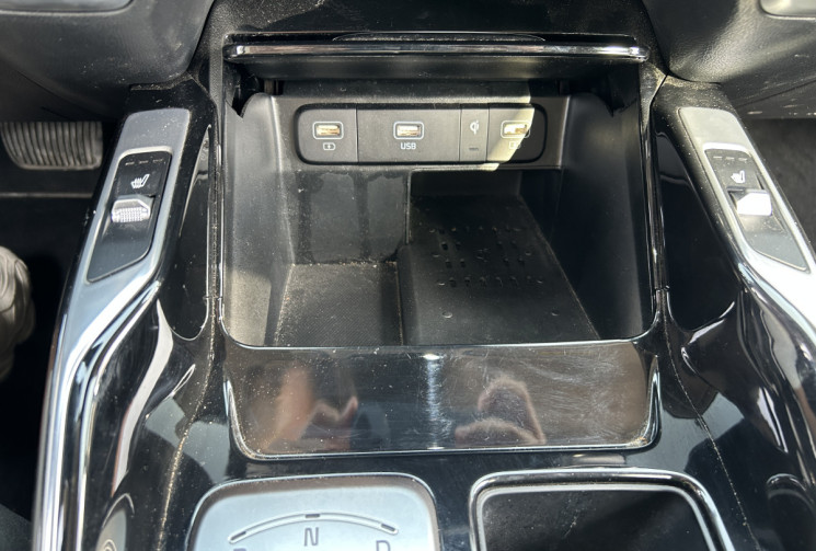 Kia SORENTO IV 1.6 T-GDI PHEV 265 Ch 4X4 DESIGN 7PL * SUIVI KIA * TOIT OUVRANT * CARPLAY