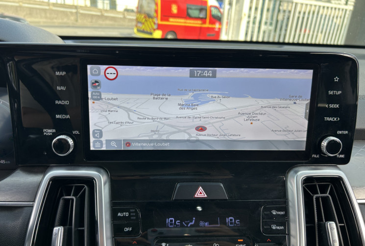Kia SORENTO IV 1.6 T-GDI PHEV 265 Ch 4X4 DESIGN 7PL * SUIVI KIA * TOIT OUVRANT * CARPLAY