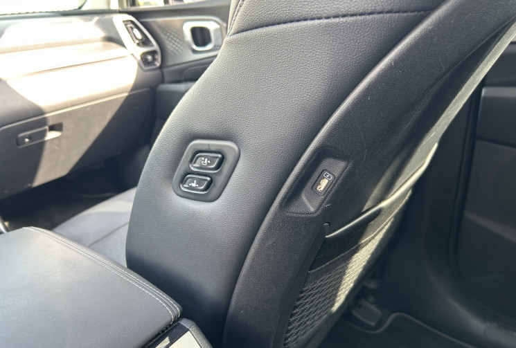 Kia SORENTO IV 1.6 T-GDI PHEV 265 Ch 4X4 DESIGN 7PL * SUIVI KIA * TOIT OUVRANT * CARPLAY