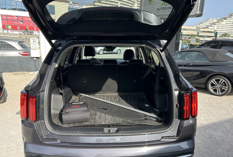 Kia SORENTO IV 1.6 T-GDI PHEV 265 Ch 4X4 DESIGN 7PL * SUIVI KIA * TOIT OUVRANT * CARPLAY