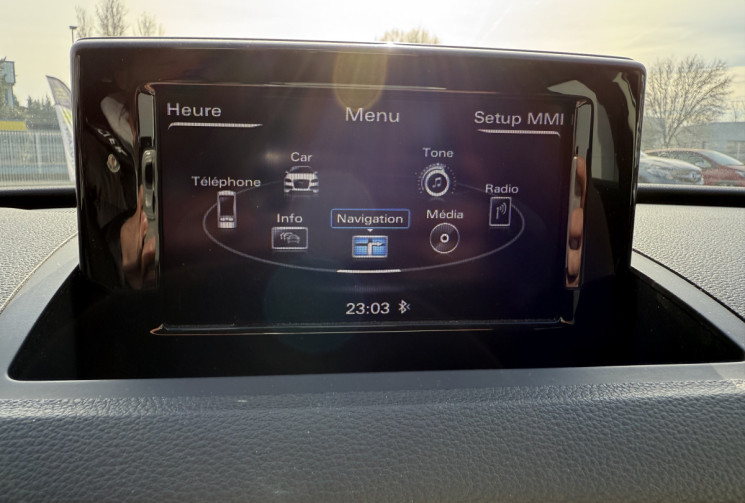 Audi Q3 2.0 TDI ultra 150 Ambiente / finition extérieure S-Line