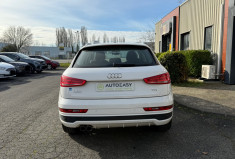Audi Q3 2.0 TDI ultra 150 Ambiente / finition extérieure S-Line