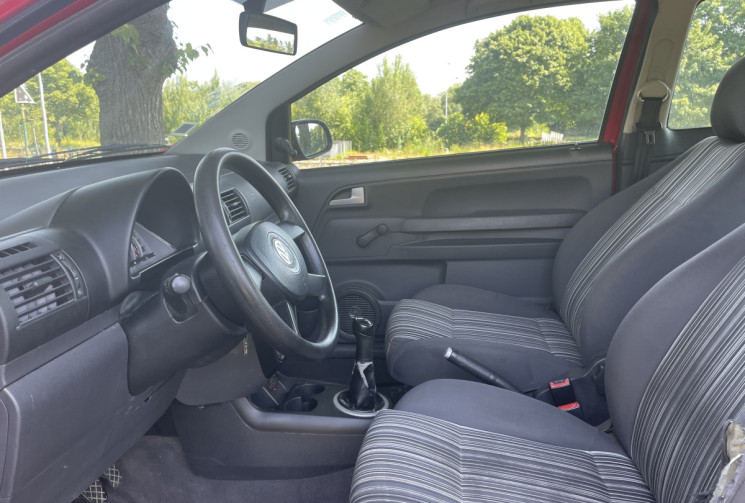 Volkswagen FOX 1.2I 54cv TREND / IDEAL JEUNE PERMIS / ATTELAGE / ROULE TOUS LES JOURS
